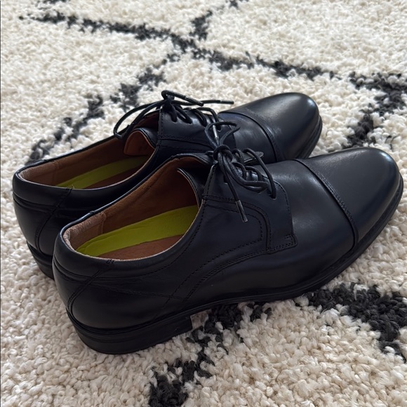 Florsheim Men\'s Black Leather Dress Shoes